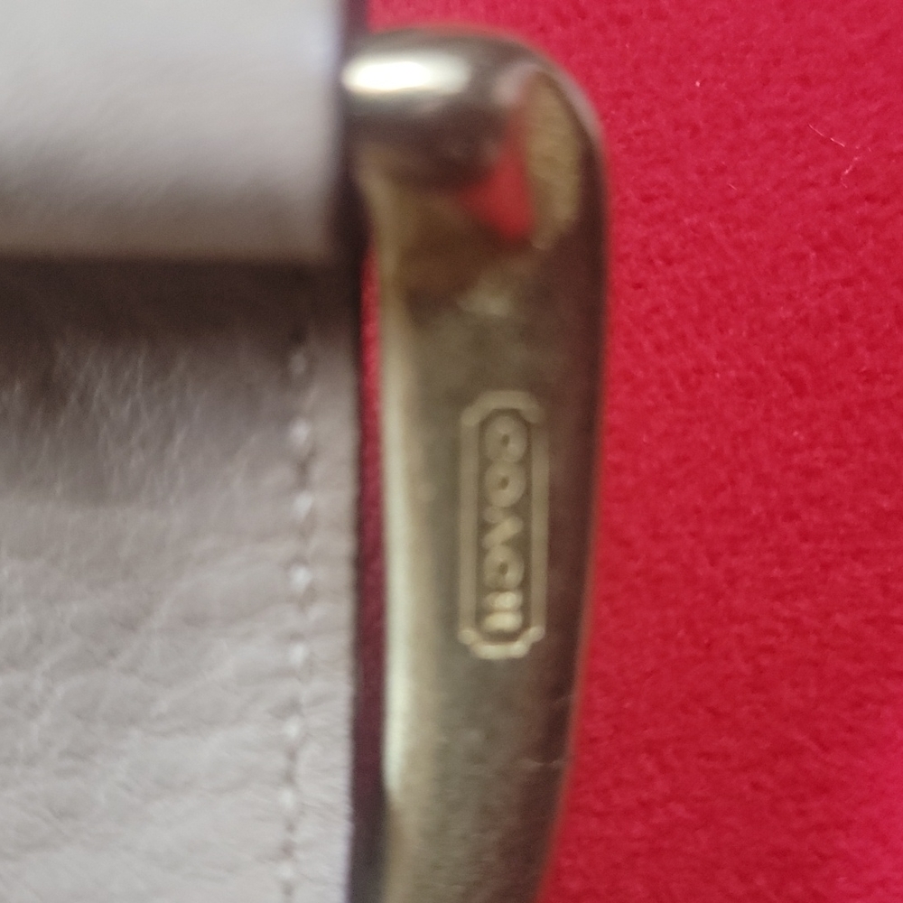 Coach Soft Pebble Collection - Picture 7 of 9